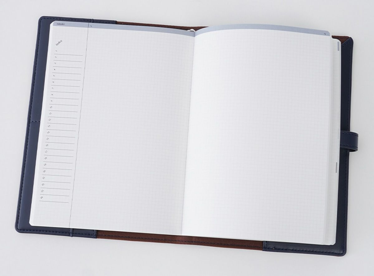  is amulet. 差がつくおしごと手帳2026 ［1月はじまり］