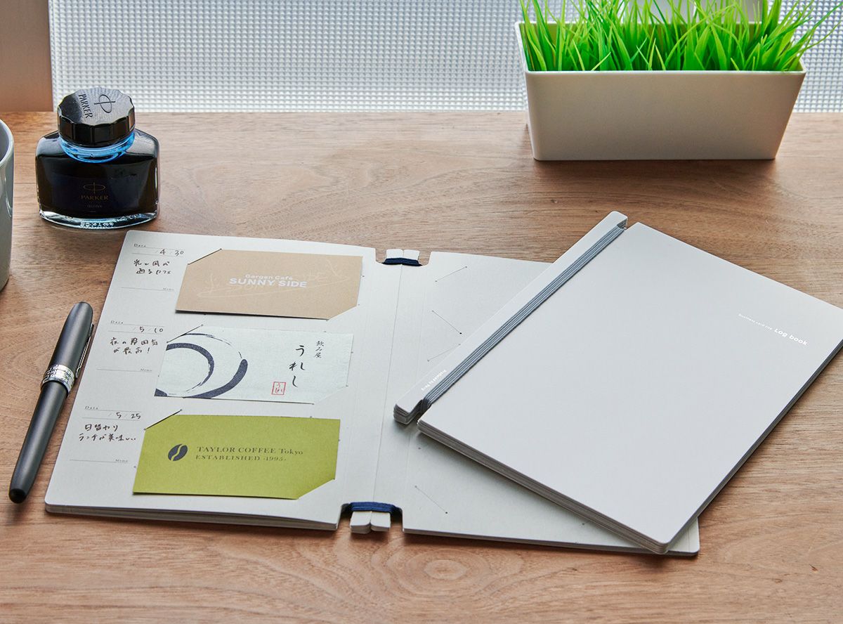 【ロゴ＋個人名やイニシャル】名入れ 名刺ファイル Log book（10〜20冊）